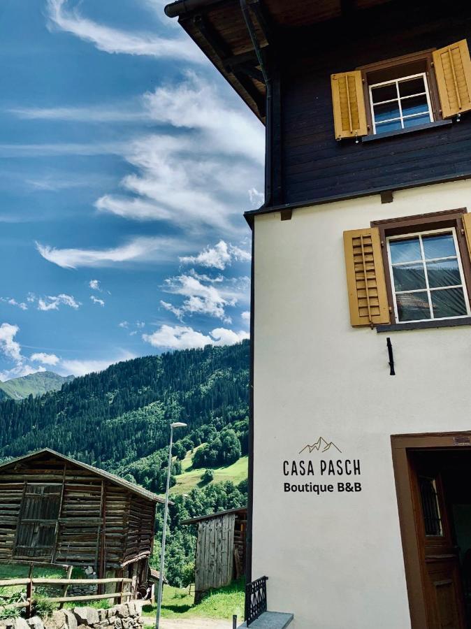 Casa Pasch - Boutique Bed And Breakfast In Cumpadials Sumvitg エクステリア 写真