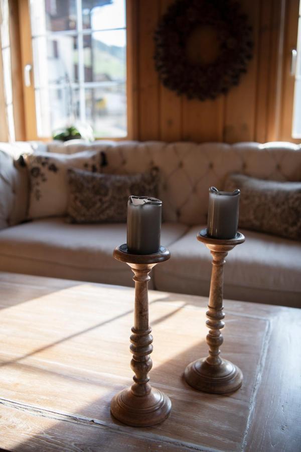 Casa Pasch - Boutique Bed And Breakfast In Cumpadials Sumvitg エクステリア 写真
